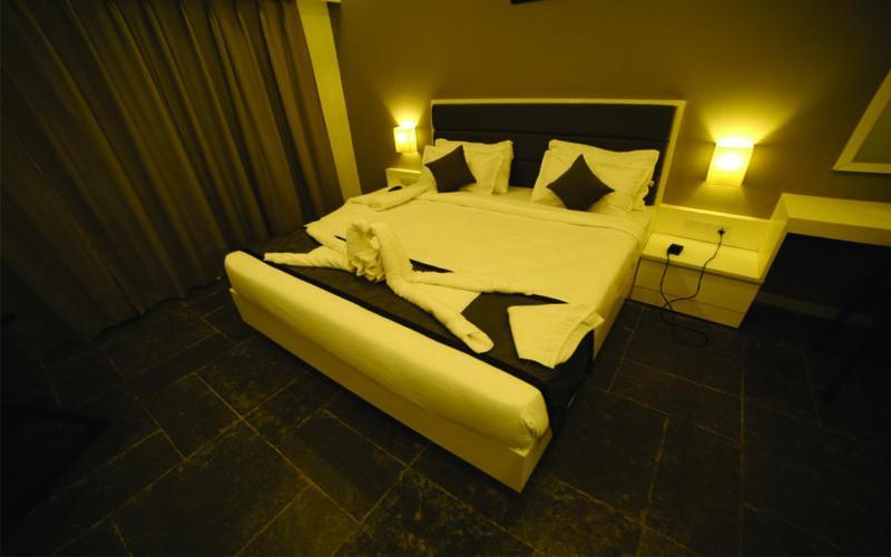 Hotel Dwarawata Dharwad Extérieur photo