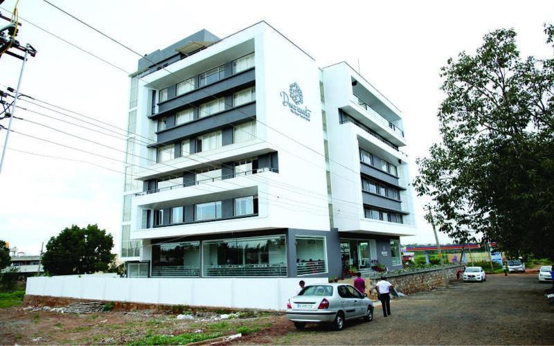 Hotel Dwarawata Dharwad Extérieur photo