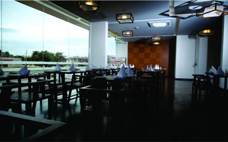 Hotel Dwarawata Dharwad Extérieur photo